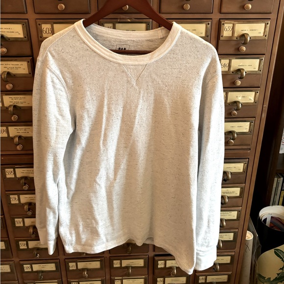 Gap - Picture 1 of 3